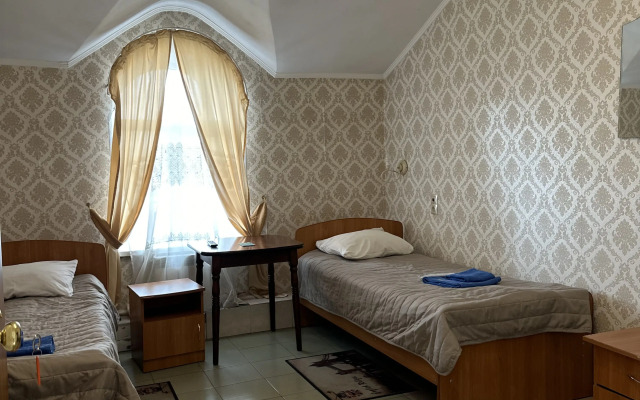 Lotos Hotel
