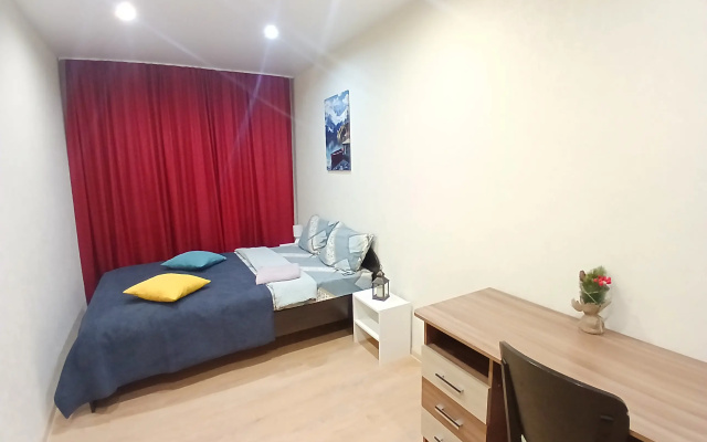 Apartamenty 2h k. na Galkinskaa 107 u Vokzala
