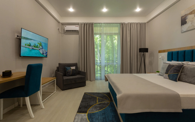 Gde Pahnet Letom - Stilnaya Studiya u Morya v Sochi (Ashe) Apartments