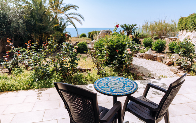 Karavi Villa