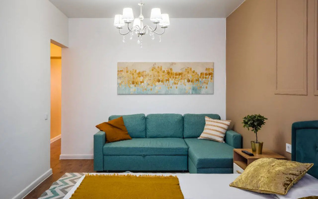 Prostornaya S Dizaynerskim Remontom Flat