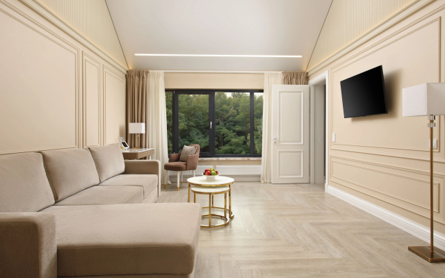 Amk Montis Hotel