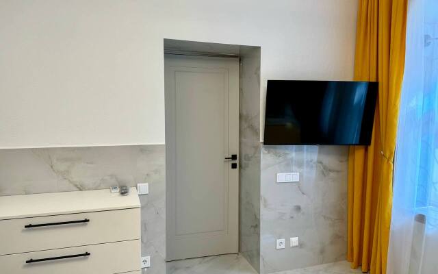 Частный дом с террасой Sun City в центре Сочи