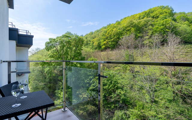 Апартаменты 15 Студия с бассейном и видом на горы