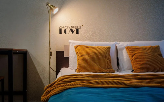 Студия Granada уютная современная в новом доме