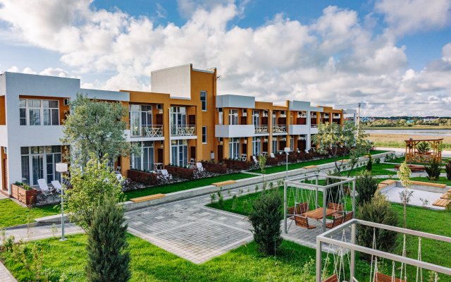 LetooteL Blagoveschenskaya Hotel