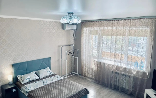 Ya doma na ulitse Cherokmanova 2 Flat