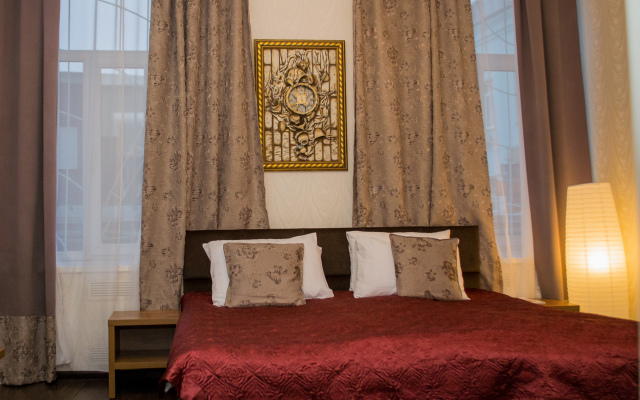 Apelsin u Krasnoy Ploshadi Hotel