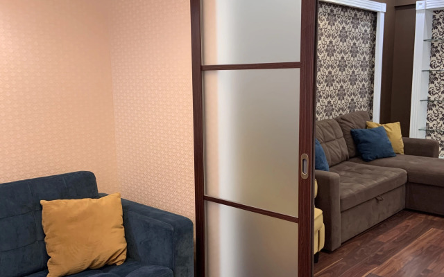 Квартира Уютная в Тихом Центре на Роз 65 10 Минут до Моря