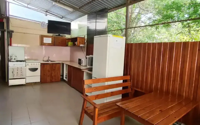 Viktoriya Guest House