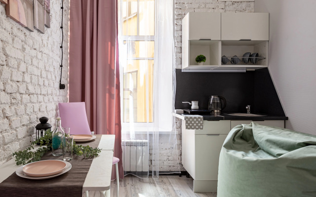 Двухуровневые апартаменты для двоих с видом во двор