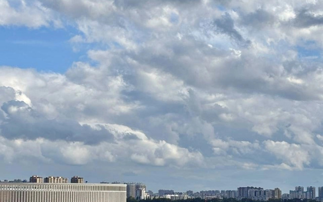 Квартира уютная возле трамвая с видом на стадион