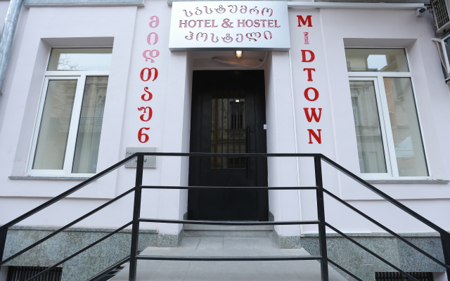 Midtown Hostel