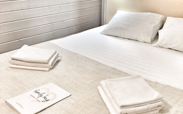Family Hug Mini-Hotel