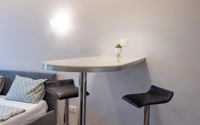 Na Tsska Studiya 8 Apartments