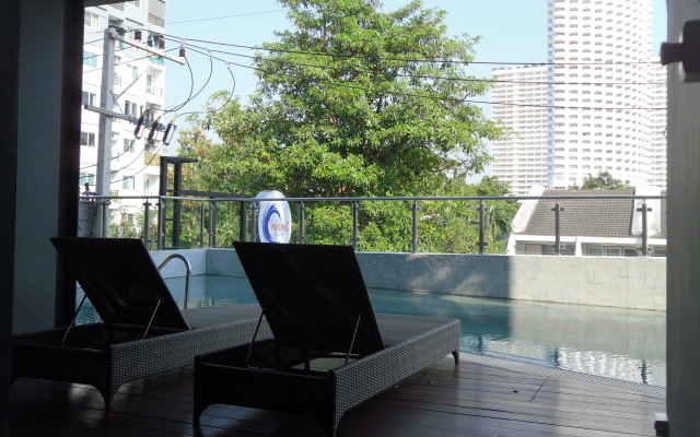 Sea Crest by Jomtien Hotel