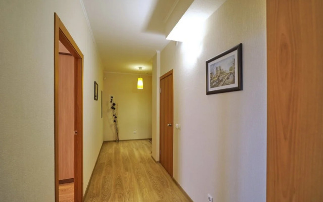 Na Shosse Kosmonavtov 116 Apartments