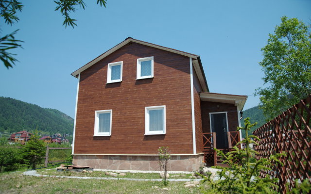 Bereg Bajkala Guest House