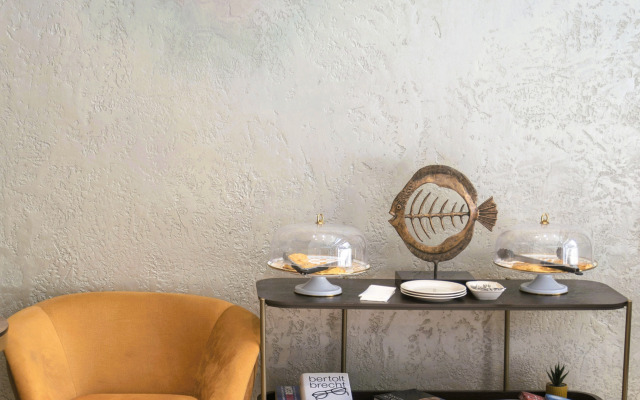 Smart and Simple Hotel Karakoy