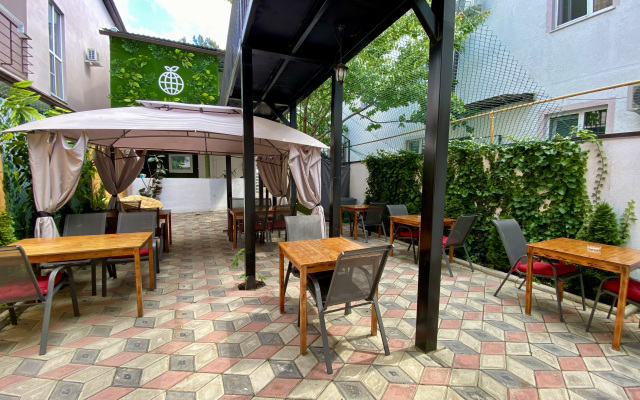 Green Wall Guest house