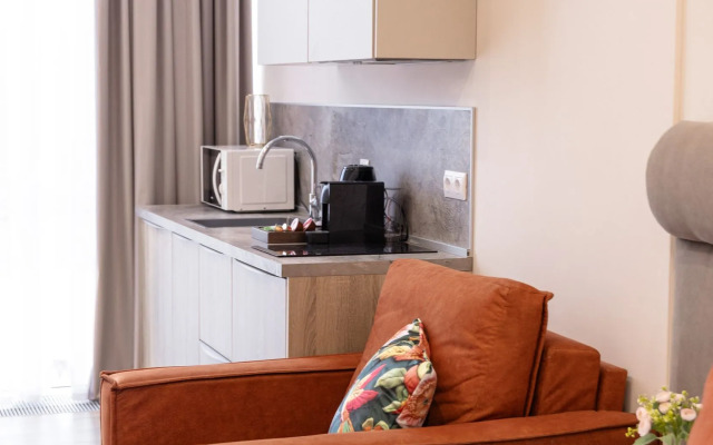 Апартаменты Уютная студия в отеле Mirror