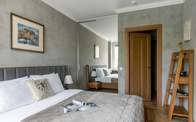 Апартаменты Whisper of the city