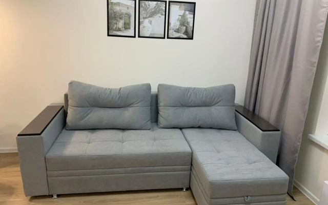 Апартаменты Ассорти с Видом на Закат и Ночные Огни Города