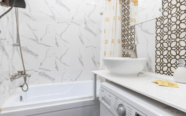 Апартаменты У Храма Спаса на Крови