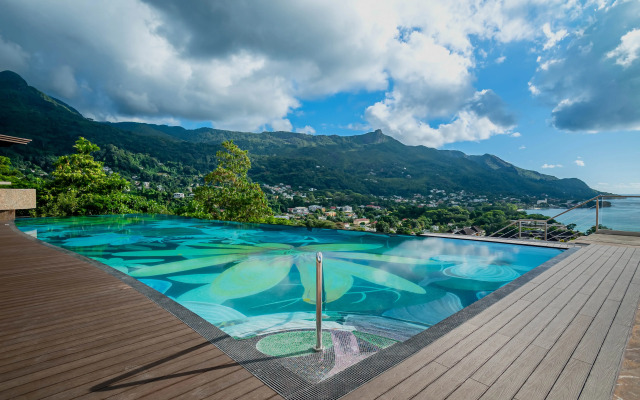 Gardens Hill Resort & Spa Resort