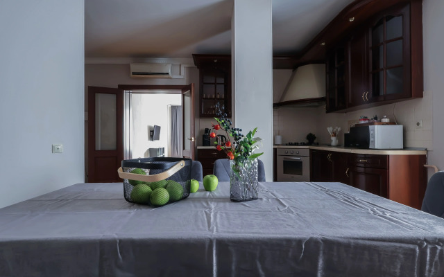 Квартира Green FOX из 4 комнат в центре г. Астрахань