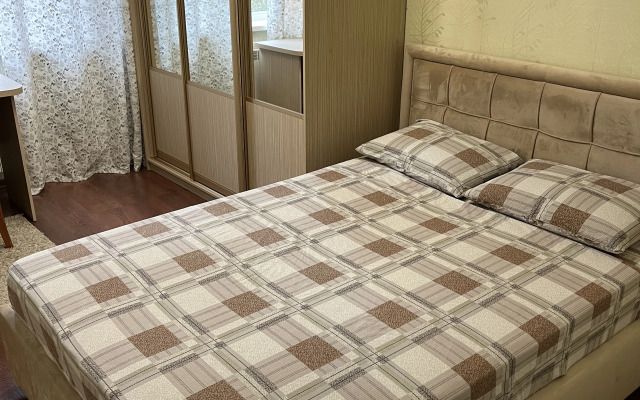 Квартира Трехкомнатная на Проспекте Сююмбике 49/1 (43/16)