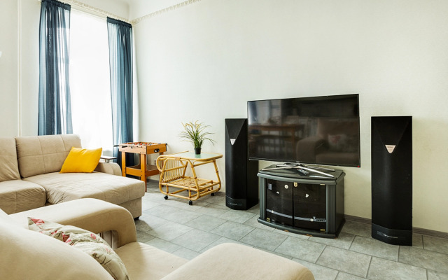 Квартира RentalSPb 3ккв на 7й Cоветской 40