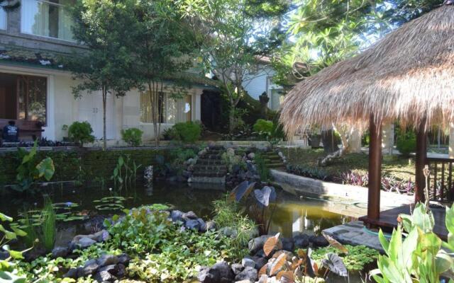 Surf Hut'S Hotel