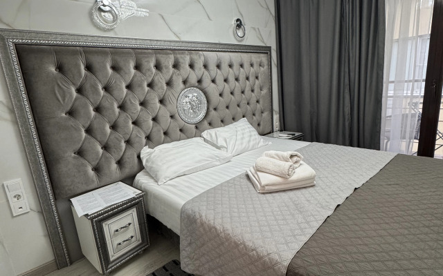 Апартаменты С теплым бассейном 5 минут от моря