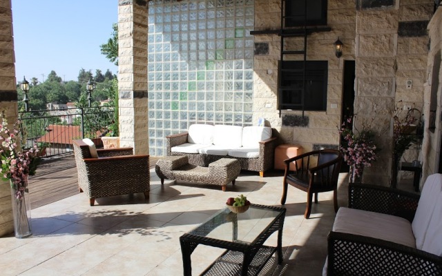 Adler Elegant Guest House