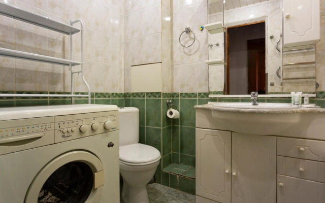 Na Ulitse Industrialnaya 15/1 Flat