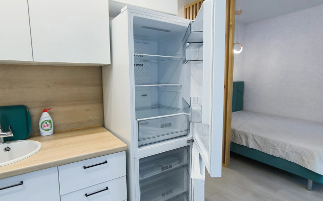 S Balkonom I Vidom Na Sosnovy Bor Flat