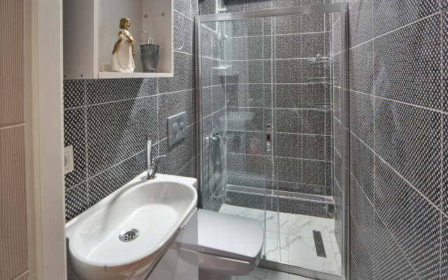 Entrance floor 2 bedrooms at Taksim Flat