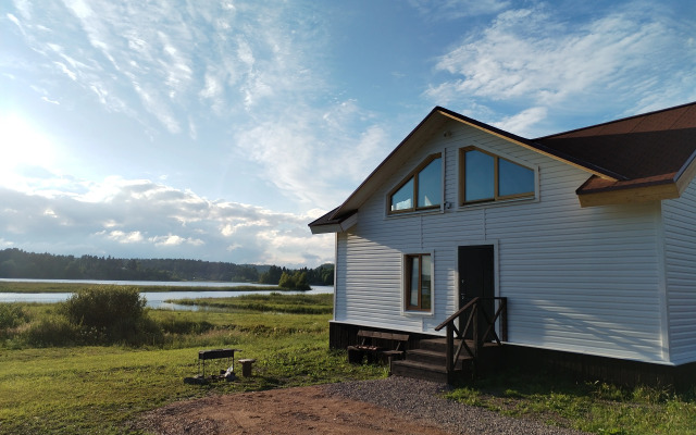 Na Beregu Ladozhskogo Ozera Guest House