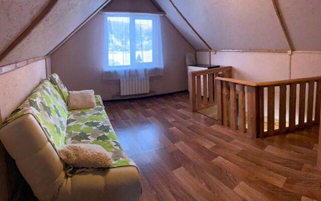 Частный Дом Усадьба Алтай Вальяж Дом Семейный