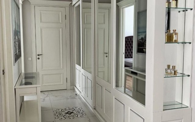 Квартира Piter Apatrments у Эрмитажа (2 спальни, парковка, кондиционер)