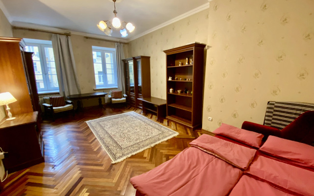 Апартаменты У Банковского Моста