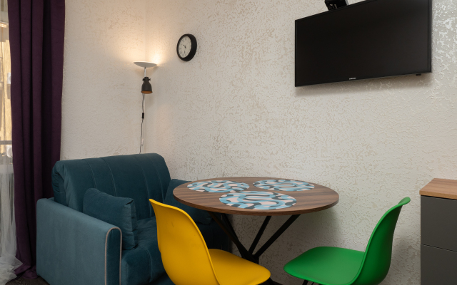 U Morya S Basseinom v Zhk Solnechnij apt25 Apartment