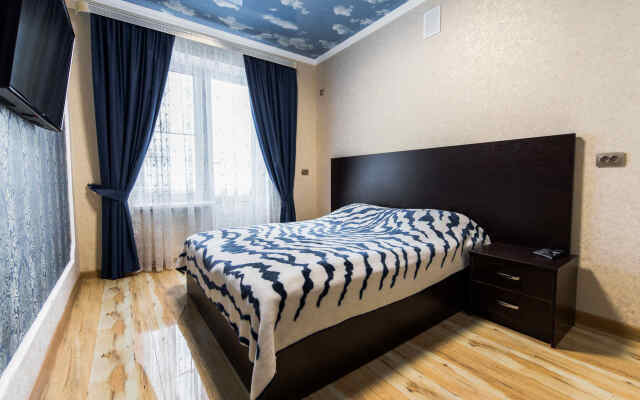 Versal' Guest House