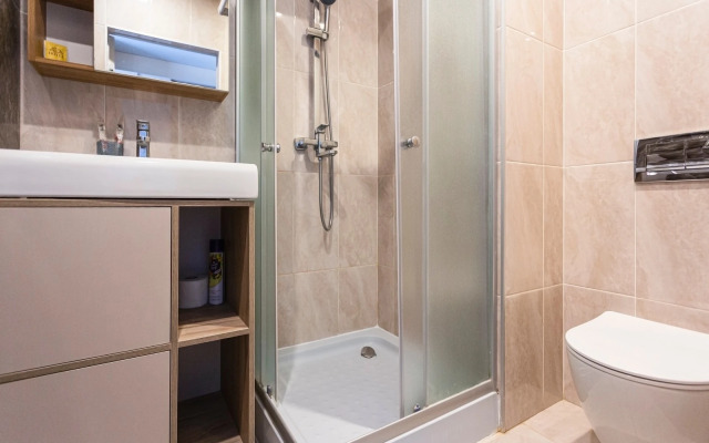 Na Leninskom Prospekte 158 1216 Flat