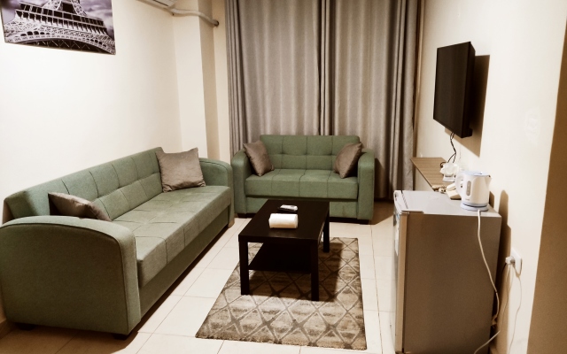 Golden Hotel