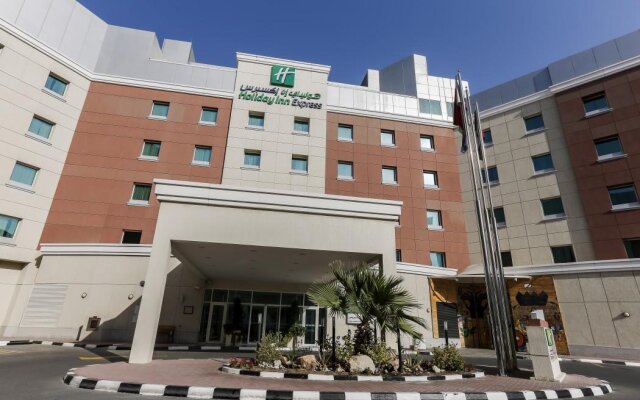 Holiday Inn Express Dubai Internet City an IHG Hotel