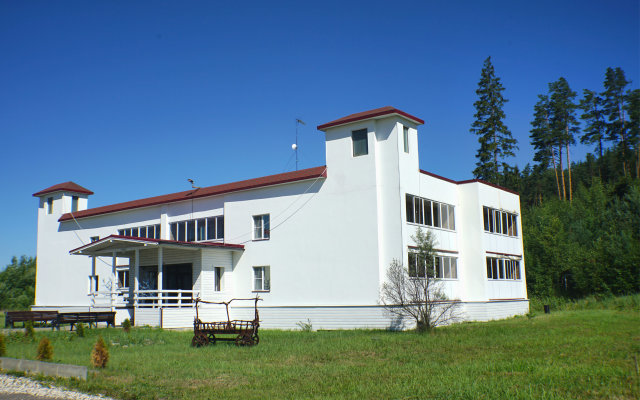 Pribrezhnyij Yarburg Park Hotel