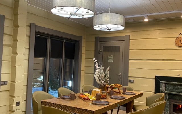Svetly Apartment