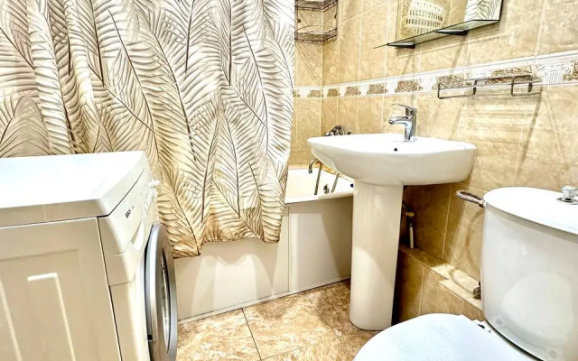 U Metro Yekaterinburg Megapolis Flat